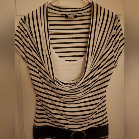 Deb Black and White Stripe top - Picture 5 of 6